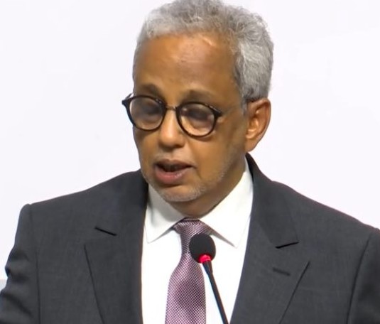 Budget 2024 : Le ministre des Affaires économiques annonce une hausse des recettes et un soutien renforcé à l’éducation