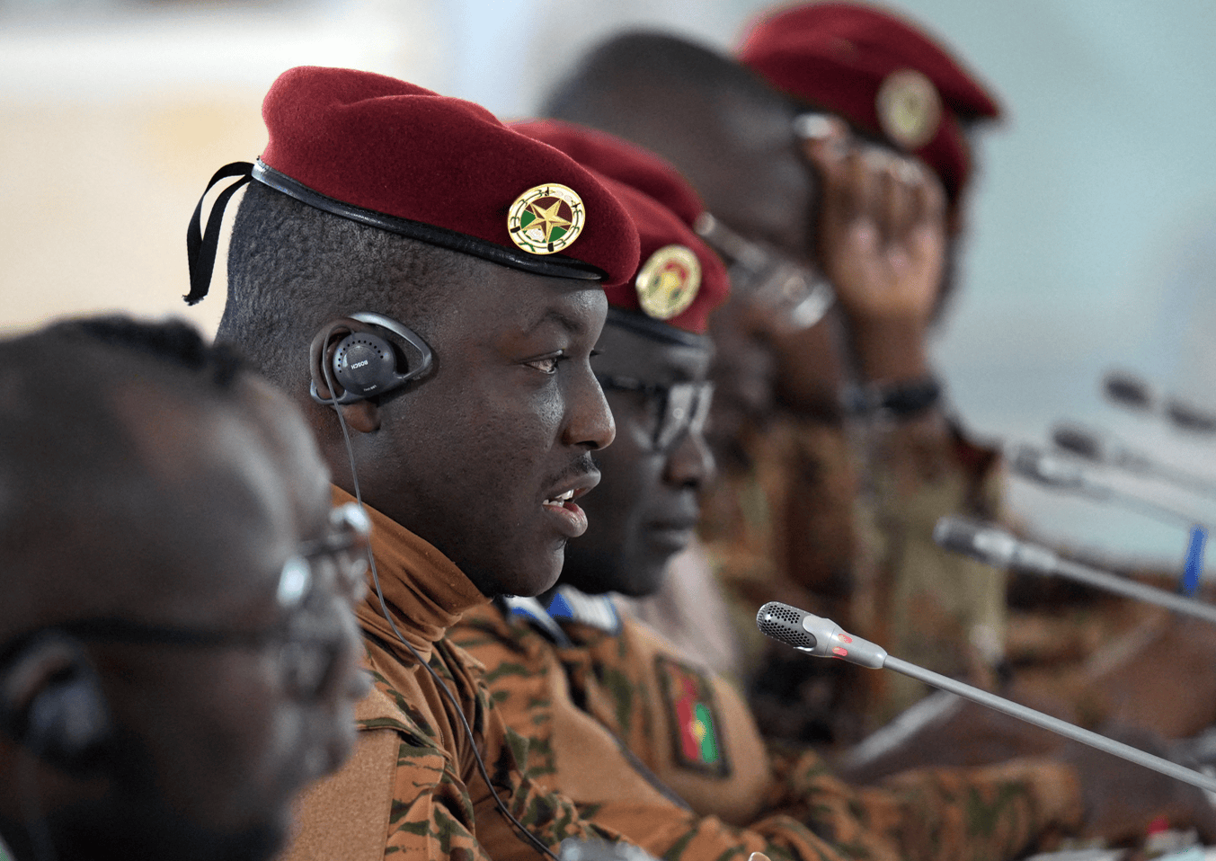 Burkina Faso: le gouvernement annonce la dissolution des partis et formations politiques