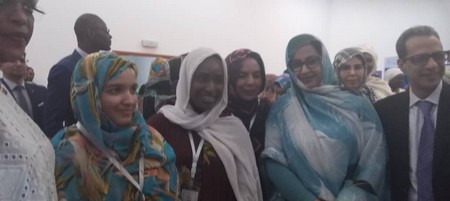 Autonomisation des Femmes dans le numérique : La première dame visite le stand de la FS