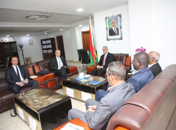 Le ministre de l’Agriculture reçoit une délégation du Fonds de l’OPEP pour le développement international