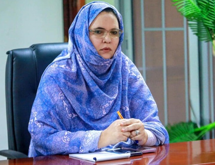 La ministre du Commerce préside une réunion avec la Fédération du Commerce pour discuter de la révision périodique des prix