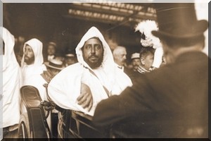 Un rare livre religieux préfacé de la main du Sultan Moulay Hafid, exposé dans un village mauritanien